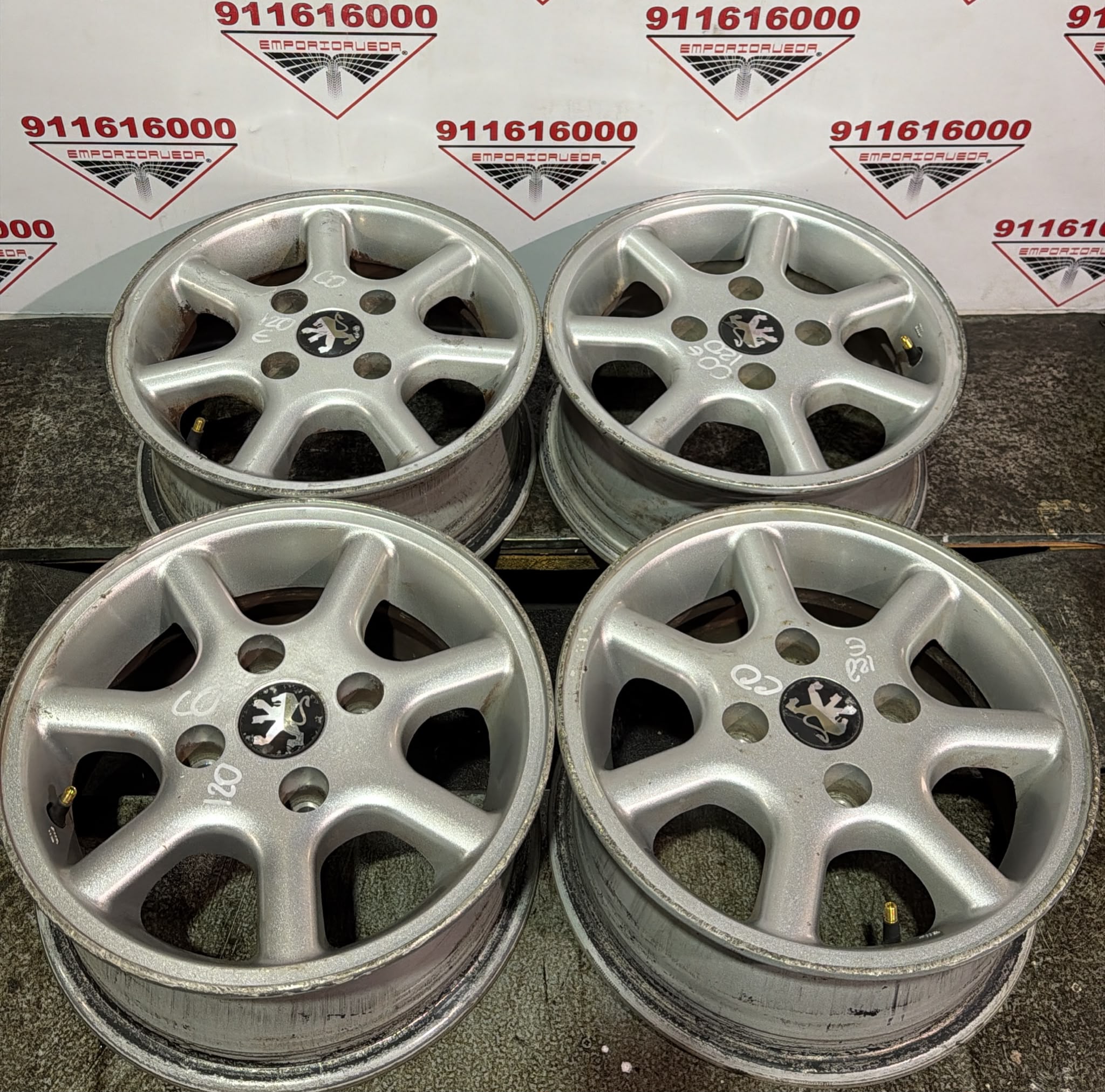 PEUGEOT RADIO 13 4 TORNILLOS